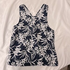 Madewell Navy Blue and White Floral Top Size (00)